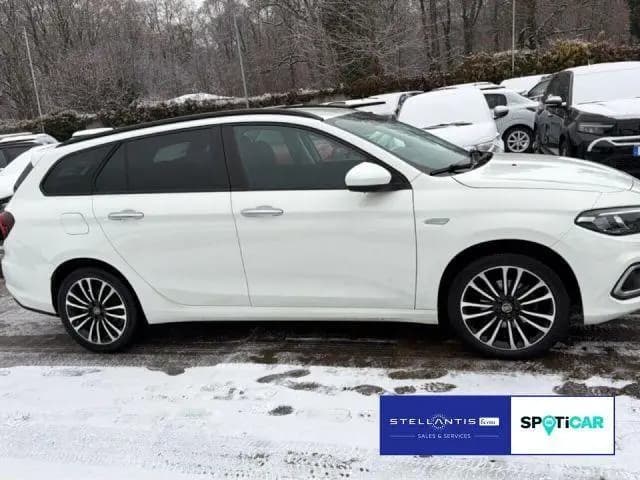 Main__Slider__Photo:Fiat Tipo 1.5 GSE Mild-Hybrid City Life 11/2022-0