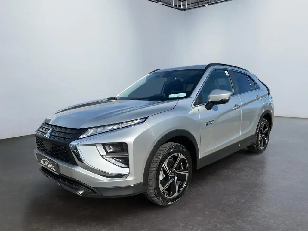 Main__Slider__Photo:Mitsubishi Eclipse Cross 2.4 MIVEC PHEV 4x4 App Connect 02/2024-1