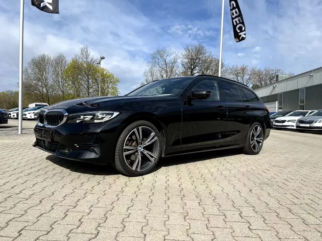 Main__Slider__Photo:BMW 320 d Touring Sport Line *LED Navi Sitzh. ACC DAB 06/2022-0