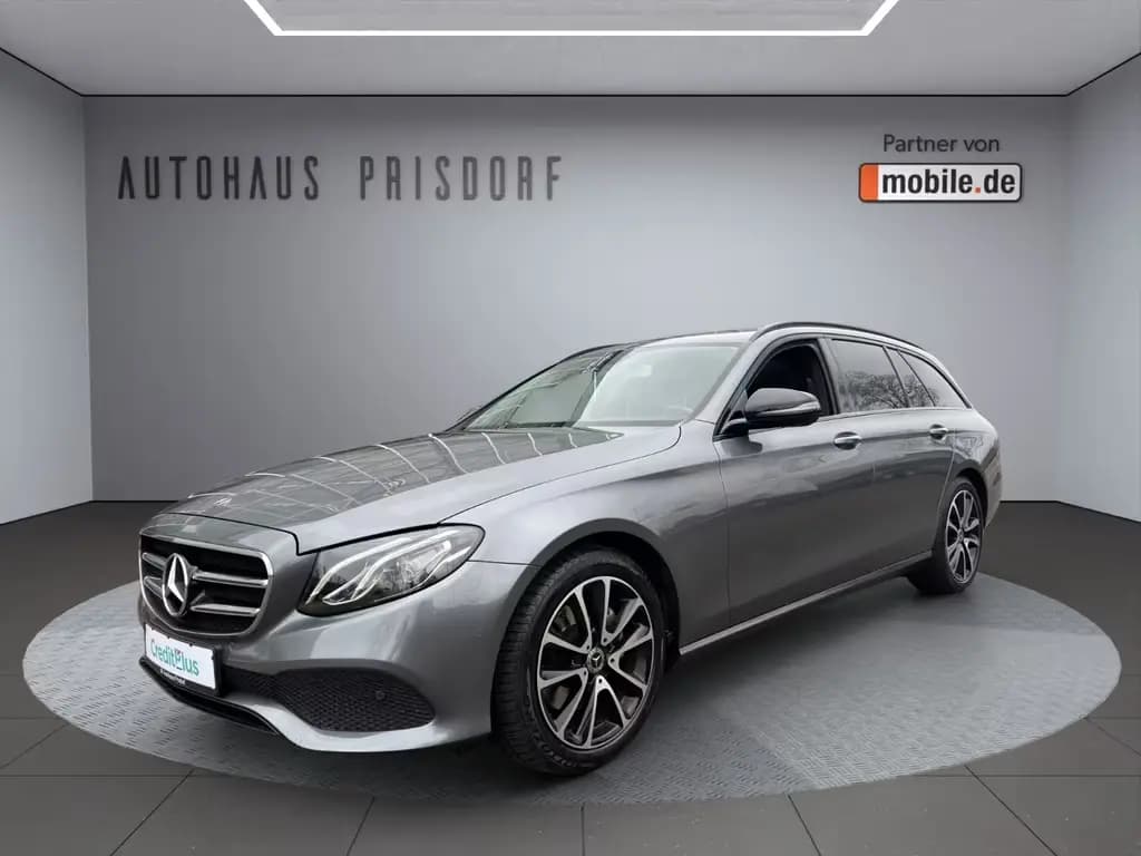 Main__Slider__Photo:Mercedes-Benz E 200 T-Modell 4Matic LED/Ambiente/9G-Tronic 10/2019-0
