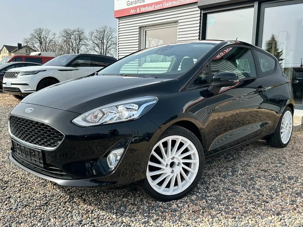 Main__Slider__Photo:Ford Fiesta Cool & Connect/KLIMA/W.PAKET/8XBER 06/2018-0