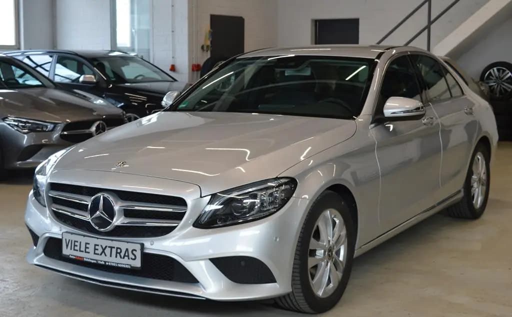 Main__Slider__Photo:Mercedes-Benz C-Class 180/Multibeam-LED/Kamera/Ambiente/Keyless/Appl 04/2019-0
