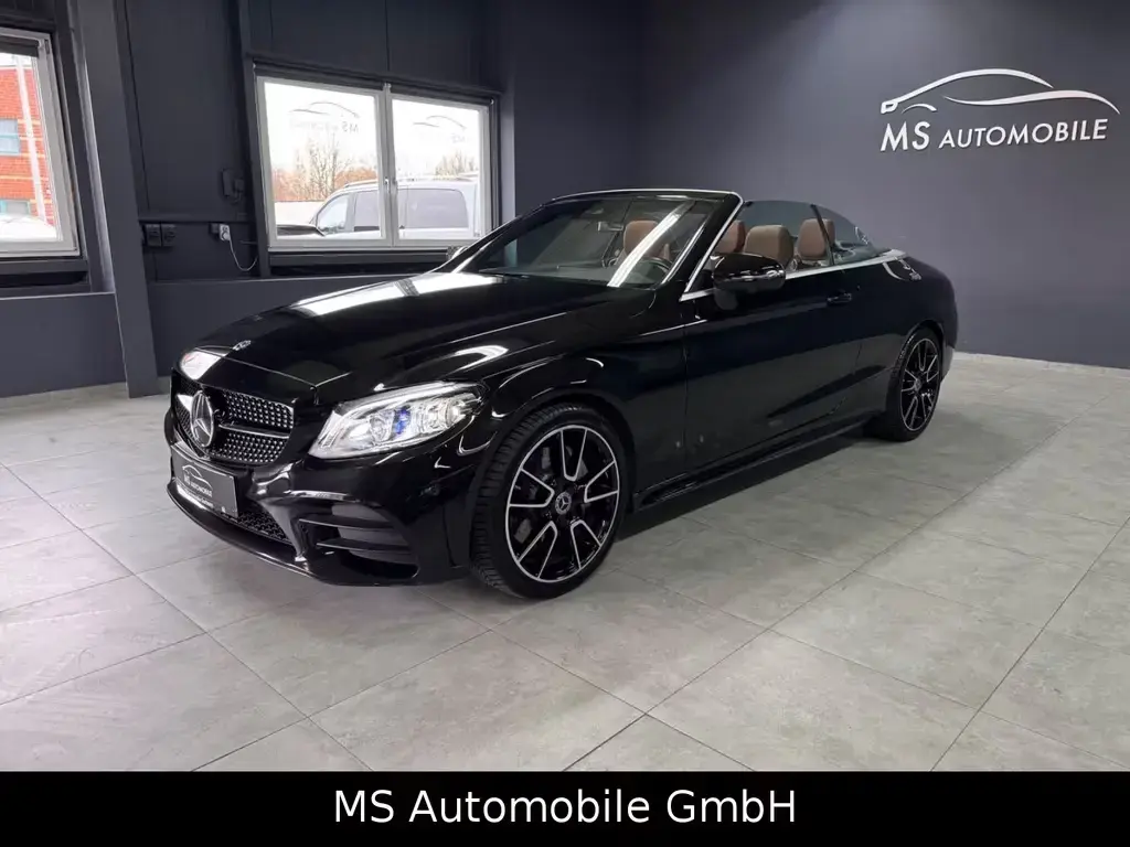 Main__Slider__Photo:Mercedes-Benz C 300 AMG Line Virtual Cockpit/MultiB/Airscarf 10/2018-1