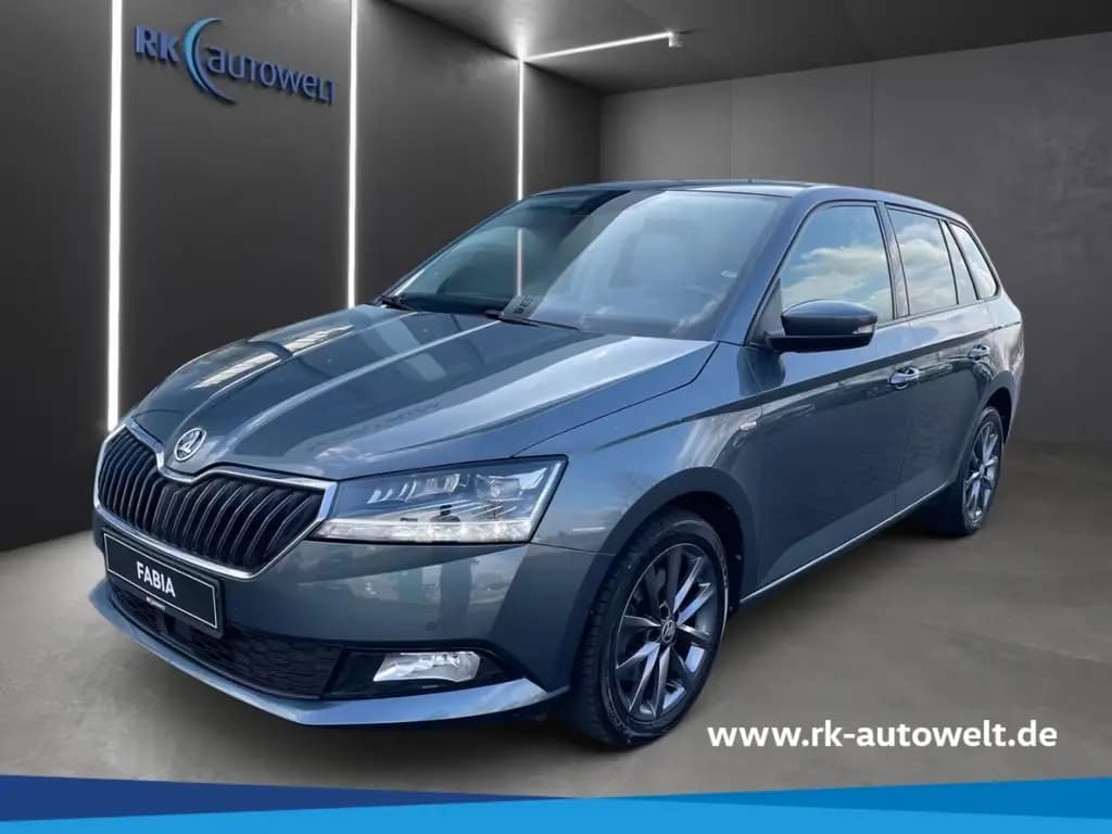 Main__Slider__Photo:Skoda Fabia Combi Soleil 1.0 TSI (110 PS) PDC Sitzhzg. 06/2019-0