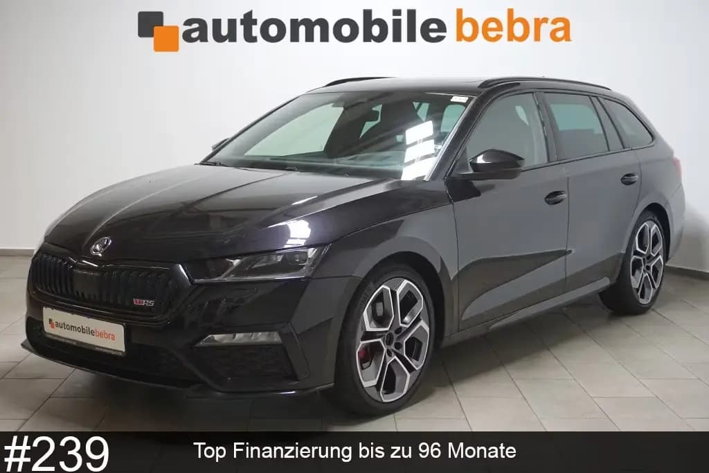 Main__Slider__Photo:Skoda Octavia 2.0TDI DSG RS 4x4 Virtual-Pano-Standh. 02/2023-0