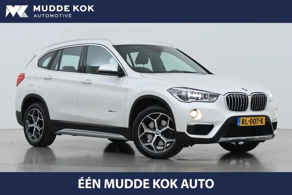 Main__Slider__Photo:BMW X1 xDrive20i High Executive | Aut | Leder | Head 01/2018-0