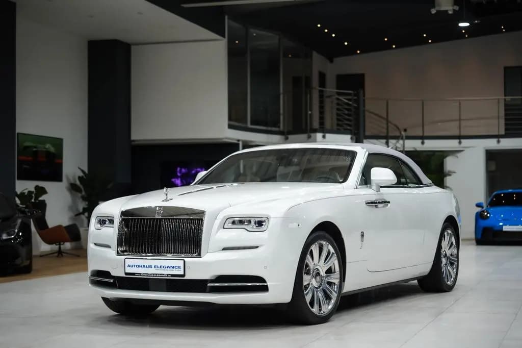 Main__Slider__Photo:Rolls-Royce Dawn 09/2016-0