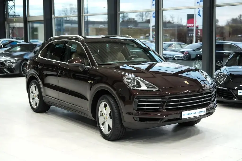 Main__Slider__Photo:Porsche Cayenne E-Hybrid*SPORT-CHRONO*14-WEGE*BOSE*PDLS* 06/2021-1