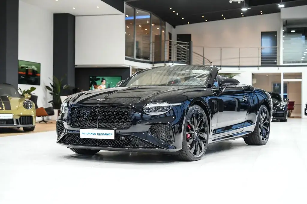 Main__Slider__Photo:Bentley Continental GTC*BLACK-EDITION*NAIM*ROTATING*1.HD 06/2025-1