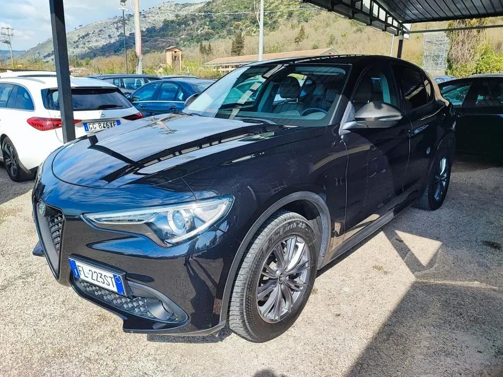 Main__Slider__Photo:Alfa Romeo Stelvio 2.2 Turbodiesel 180 CV AT8 Q4 08/2017-0