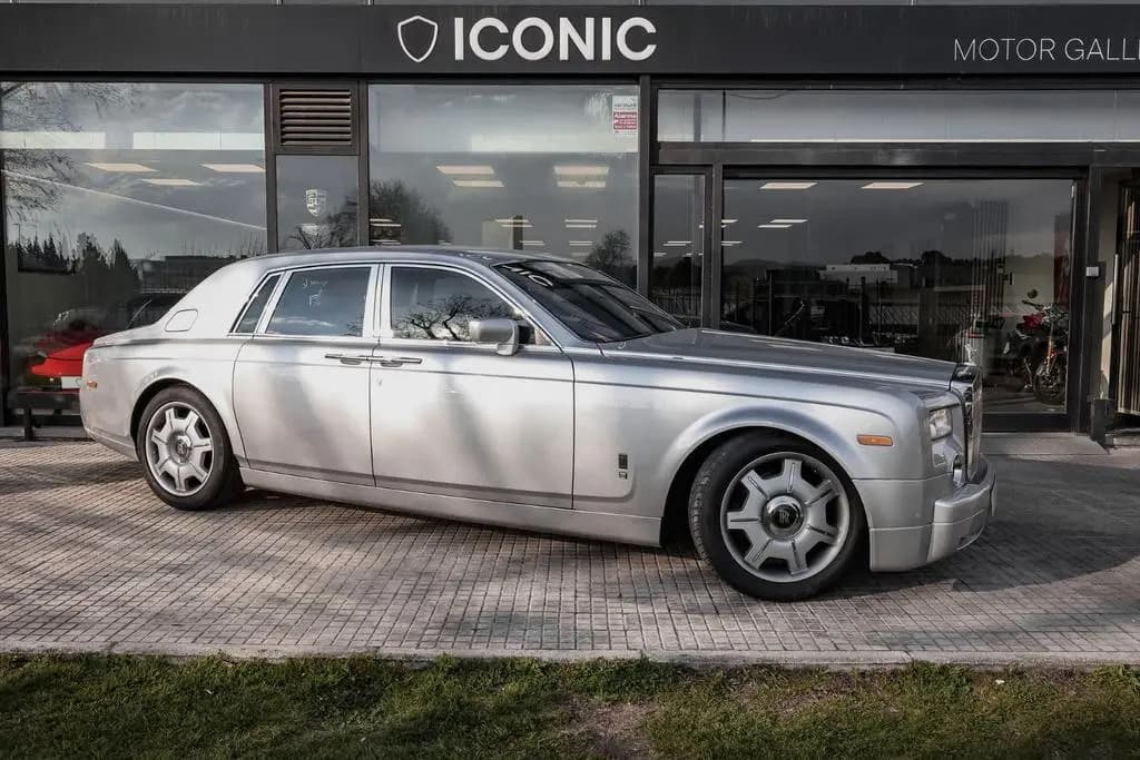 Main__Slider__Photo:Rolls-Royce Phantom - 08/2005-0