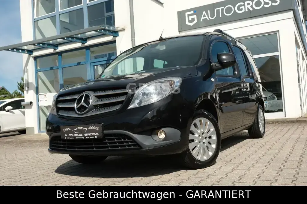 Main__Slider__Photo:Mercedes-Benz Citan Tourer 112 lang "KLIMAAUT."AHK"NAVI"SHZ"E6 04/2017-1