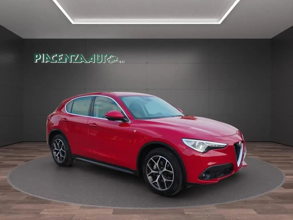 Main__Slider__Photo:Alfa Romeo Stelvio 2.2 t Ti Q4 210cv.CERCHI 19.P 12/2021-0