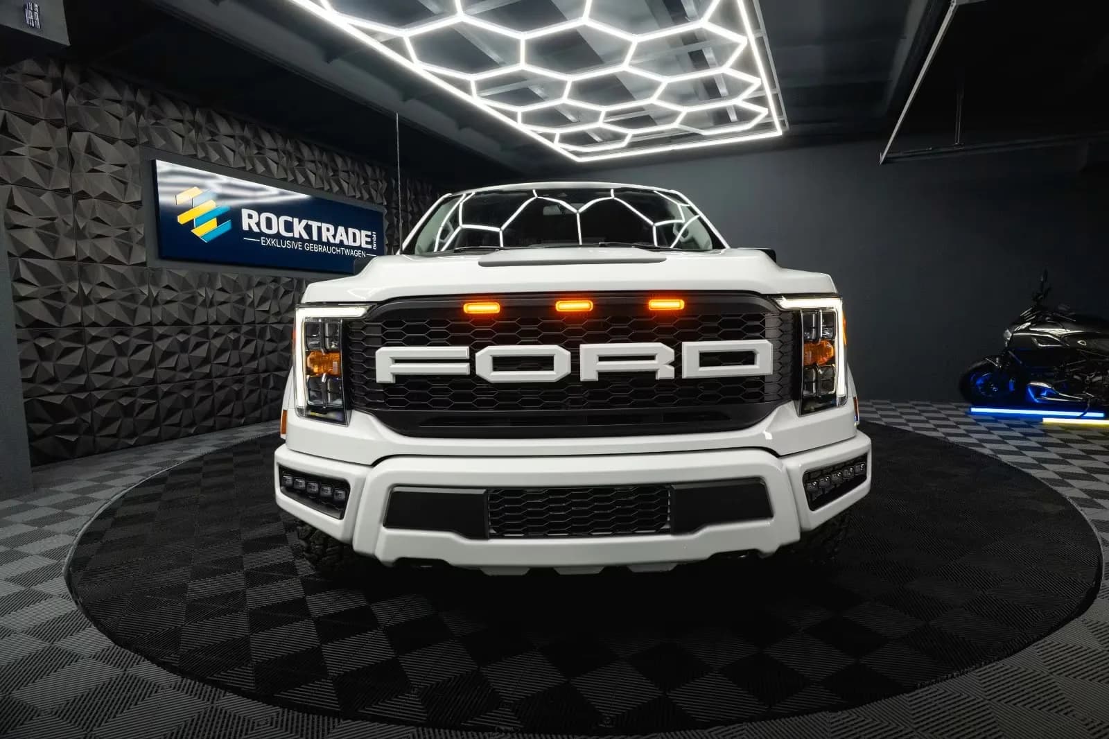 Main__Slider__Photo:Ford F 150 12/2023-0