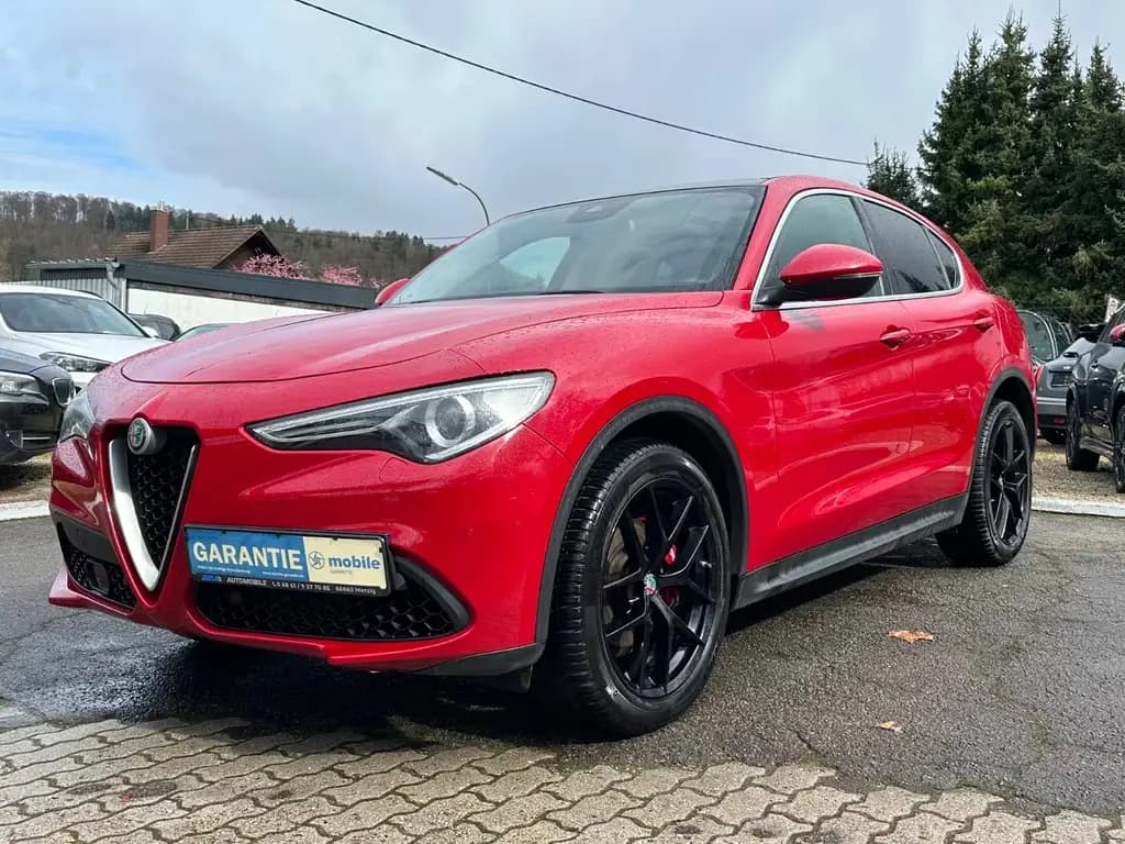Main__Slider__Photo:Alfa Romeo Stelvio Q4 *Panorama+LED+Automatik+Leder+Navi* 10/2017-0
