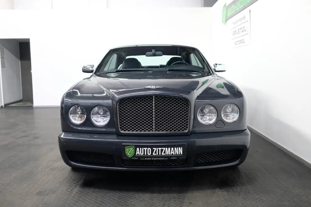 Main__Slider__Photo:Bentley Brooklands /LIMITIERT 550 ST/SCHECKHEFT 05/2010-0
