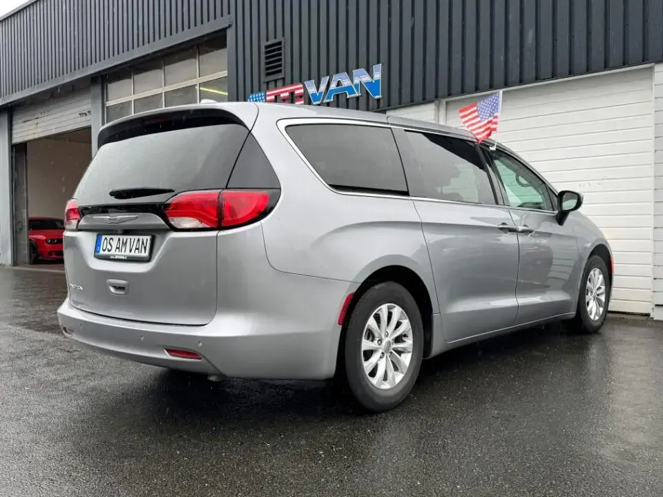 Main__Slider__Photo:Chrysler Pacifica 3.6 LX Kamera PDC unfallfrei erste Hand 07/2018-1