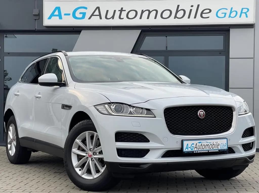 Main__Slider__Photo:Jaguar F-Pace Portfolio AWD-Soundsystem-Rückfahrkamera 07/2020-0
