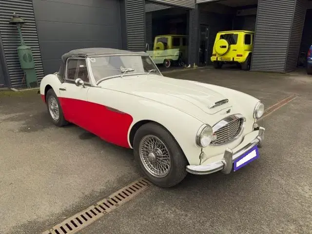 Main__Slider__Photo:Austin Healey 1957 Austin-Healey 100-6 BN4 (1956 - 1957) 06/1957-1