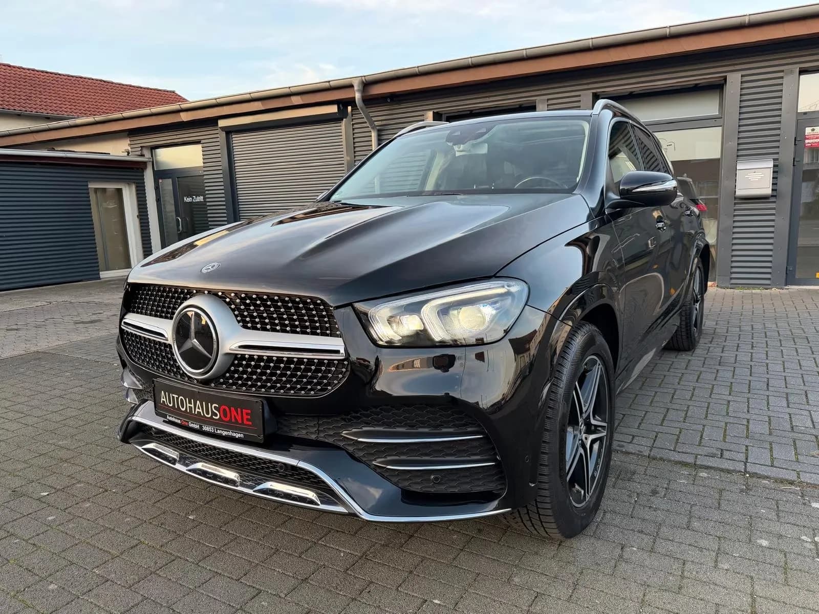 Main__Slider__Photo:Mercedes-Benz GLE-Class 350 11/2019-0