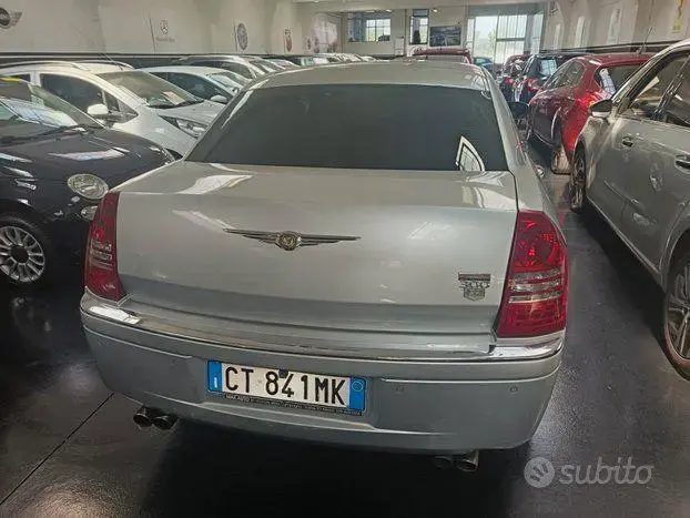 Main__Slider__Photo:Chrysler 300C 3.5 V6 24V cat Sedan 12/2005-1