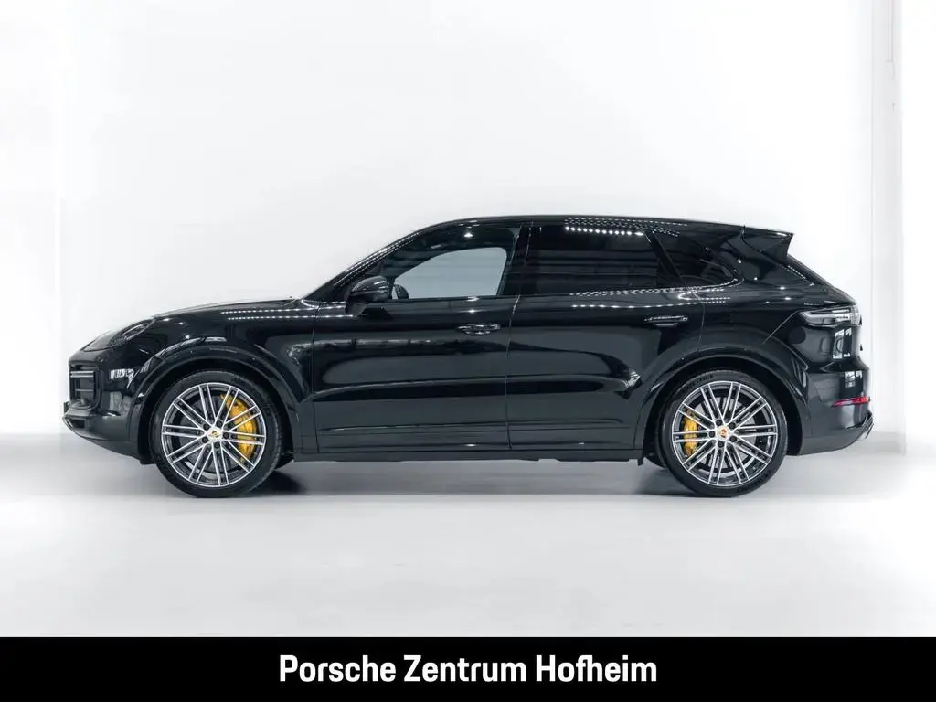 Main__Slider__Photo:Porsche Cayenne Turbo HA-Lenkung InnoDrive Soft-Close 01/2020-1