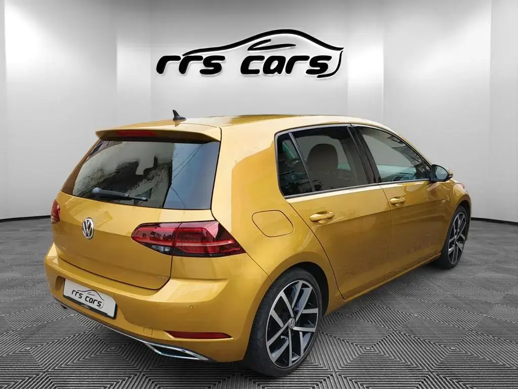 Main__Slider__Photo:Volkswagen Golf VII Highline BMT*LED*Pano*ACC*Virtual*Blind 04/2017-1