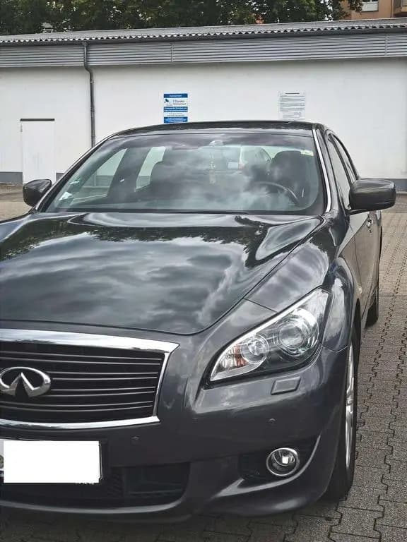 Main__Slider__Photo:Infiniti Q70 Hybrid V6 35h Vollaussatung 01/2015-0