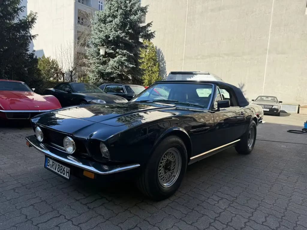 Main__Slider__Photo:Aston Martin V8 Vantage 12/1986-0