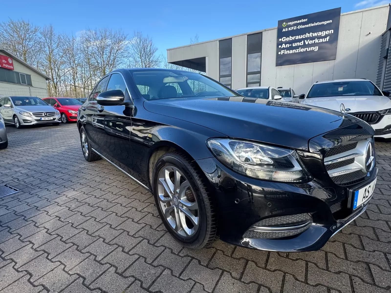 Main__Slider__Photo:Mercedes-Benz C-Class 180 11/2014-0