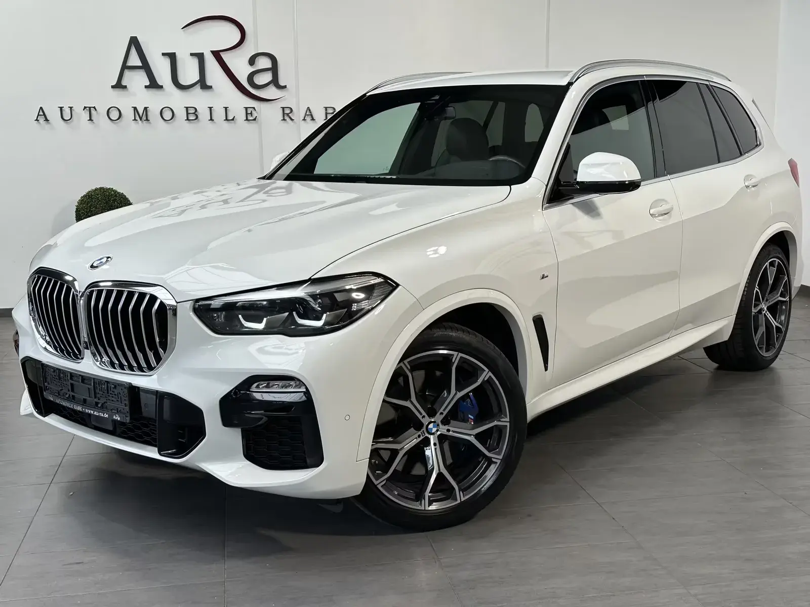 Main__Slider__Photo:BMW X5 02/2020-1