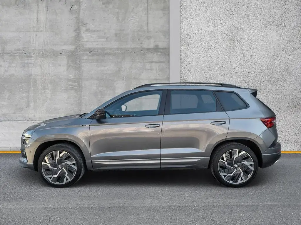 Main__Slider__Photo:Skoda Karoq 2.0 TSI DSG 4x4 Sportline VIRTUAL PANO AHK 01/2023-1
