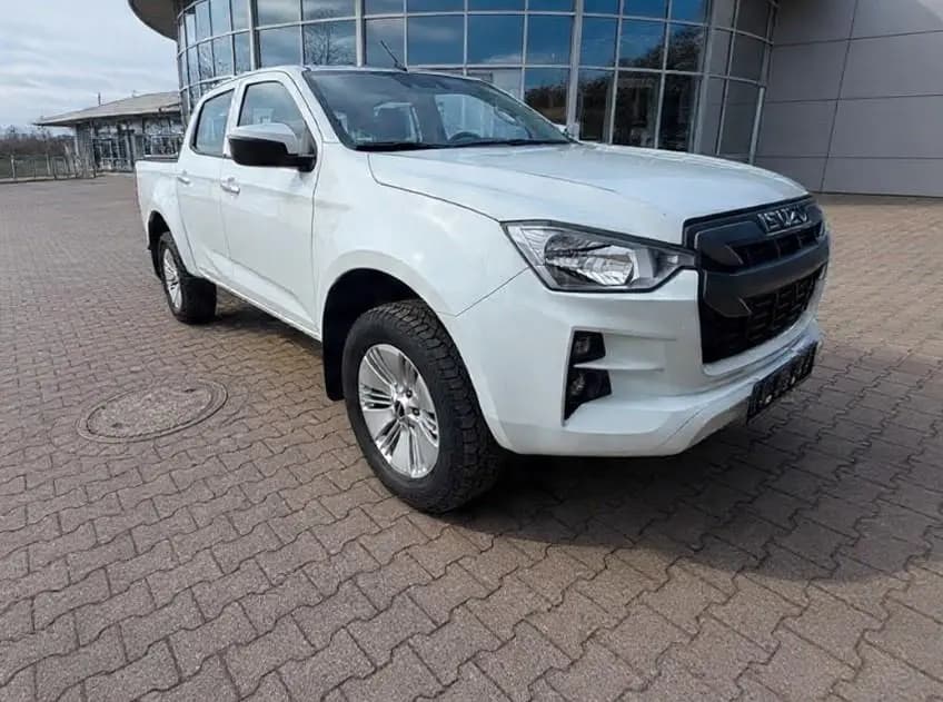 Main__Slider__Photo:Isuzu D-Max LS DOKA AHK ROLLO A.W mit 200PS 05/2022-0