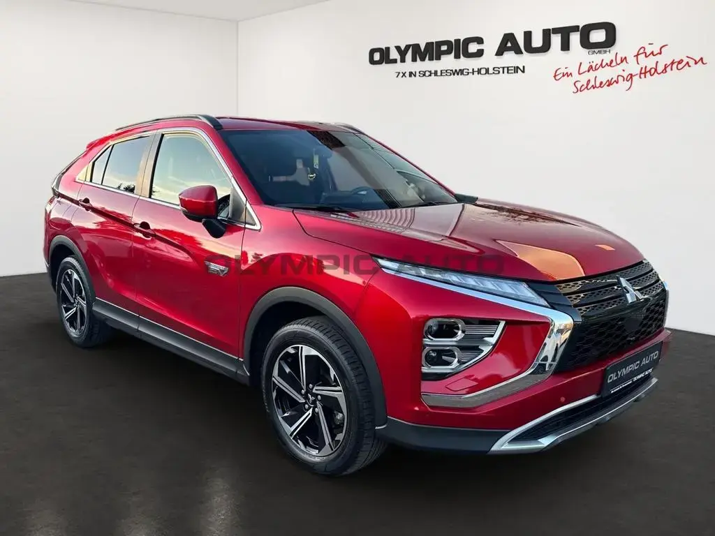 Main__Slider__Photo:Mitsubishi Eclipse Cross 2,4 Plug-in Hybrid Plus KAMERA AHK 04/2022-1