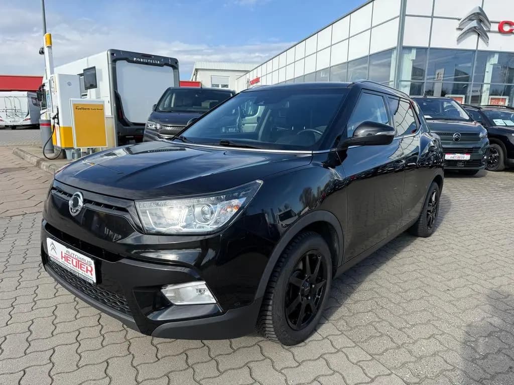 Main__Slider__Photo:Ssangyong Tivoli Quartz 1.6 4x2 01/2018-0
