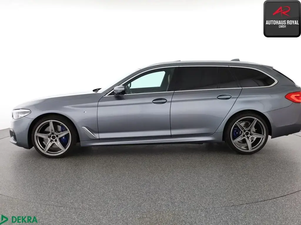 Main__Slider__Photo:BMW 5 Series 540 i T xDrive M SPORT SHADOW 360GRAD,B+W,MEMORY 10/2018-1