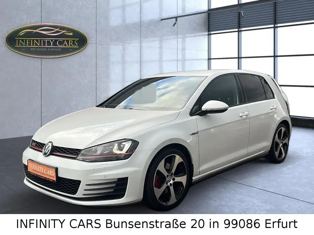 Main__Slider__Photo:Volkswagen Golf VII Lim. GTI BMT 03/2016-1
