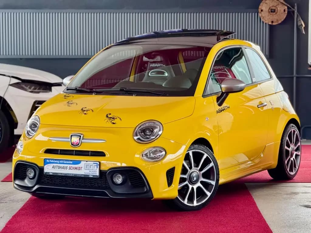 Main__Slider__Photo:Abarth 595 Turismo Leder Automatik Navi Pano Competizio 09/2016-0