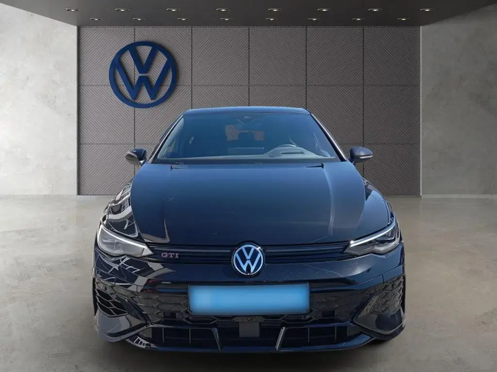 Main__Slider__Photo:Volkswagen Golf VIII 2.0 TSI GTI Clubsport Navi IQ.LIGHT - 12/2024-1