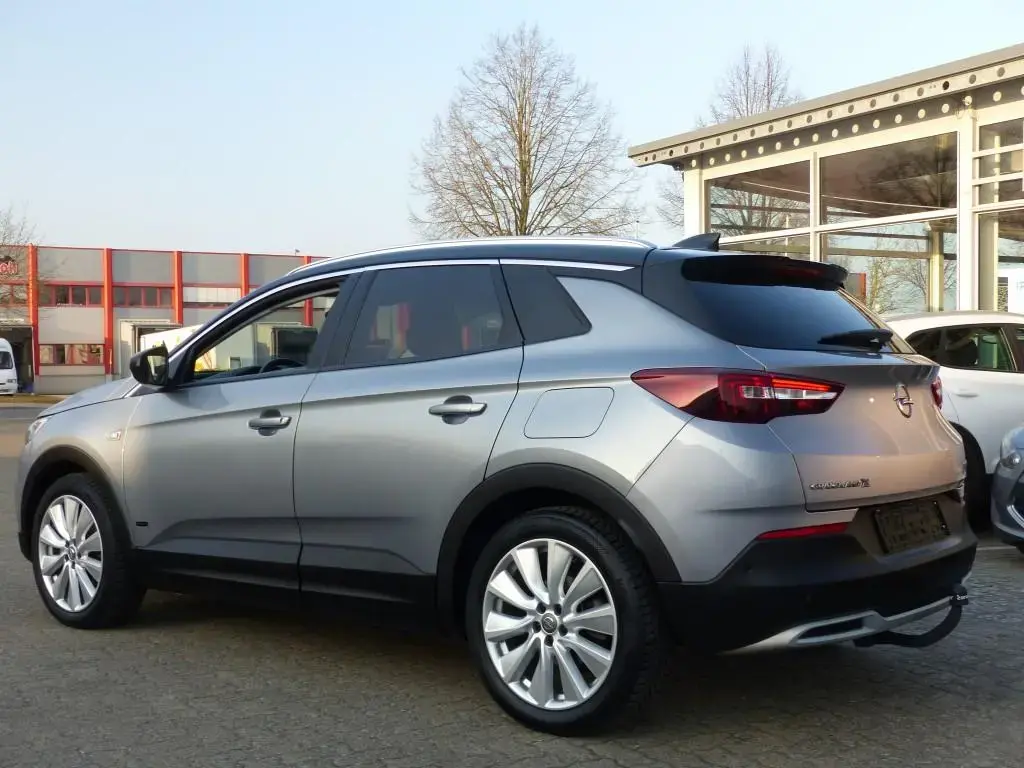 Main__Slider__Photo:Opel Grandland (X) Ultimate PHEV 4x4 ACC+Bi-LED+Leder 06/2020-1