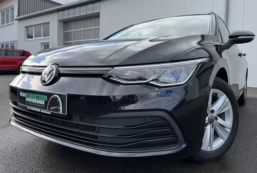 Main__Slider__Photo:Volkswagen Golf Variant 2.0 TDI Life 138€ m.20% Anz. Navi T 11/2022-0