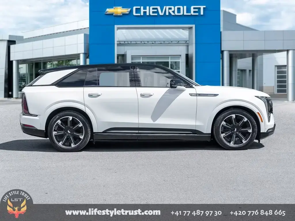 Main__Slider__Photo:Cadillac Escalade IQ SPORT 1 -2025- € 99.900 T1 12/2024-1