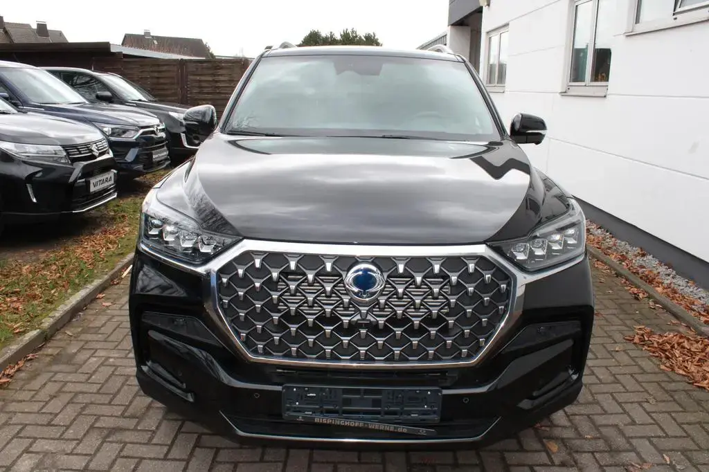 Main__Slider__Photo:Ssangyong REXTON 2.2 Diesel e-XDi 220 Sapphire 4WD AT 03/2023-1