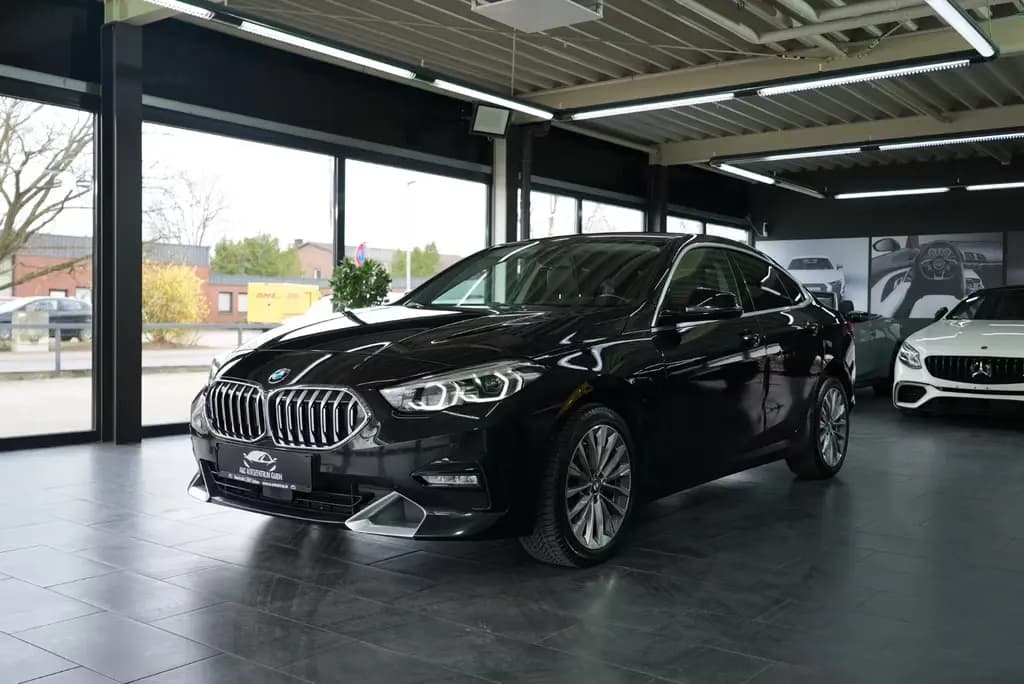 Main__Slider__Photo:BMW 218 i Gran Coupé Luxury Line 06/2021-0