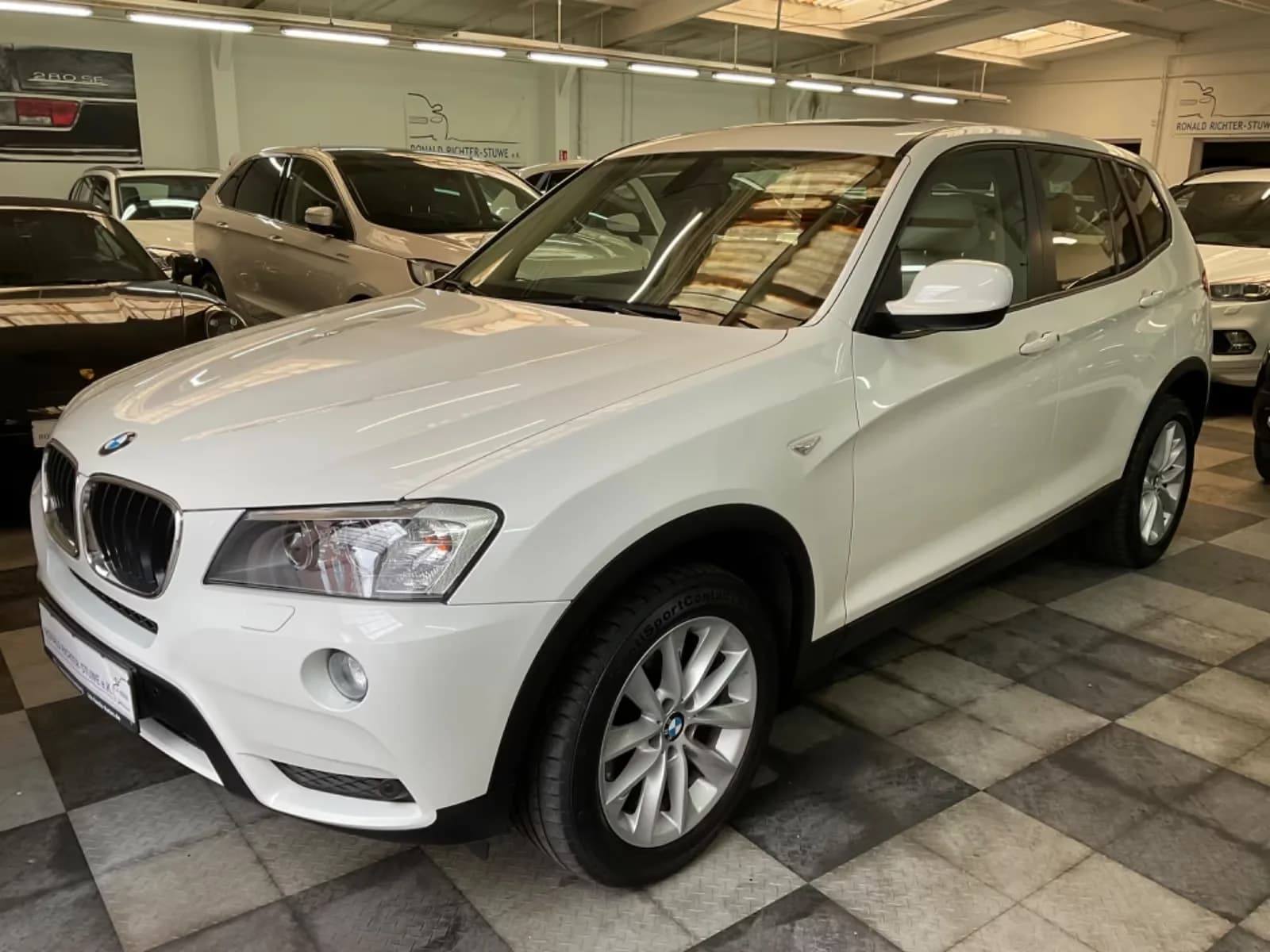 Main__Slider__Photo:BMW X3 01/2012-0