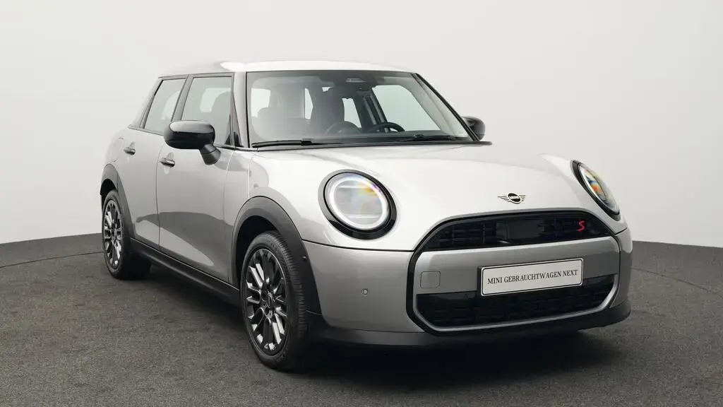 Main__Slider__Photo:MINI Cooper S 5-Türer 05/2025-1