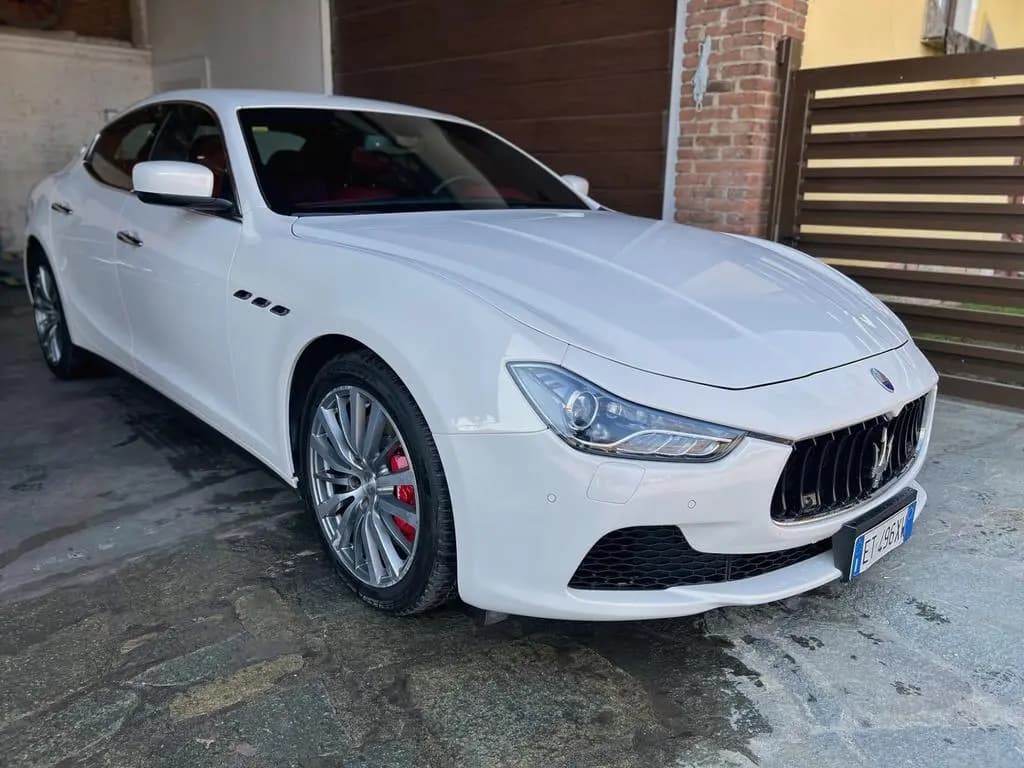 Main__Slider__Photo:Maserati Ghibli V6 S Q4 410cv 01/2014-0