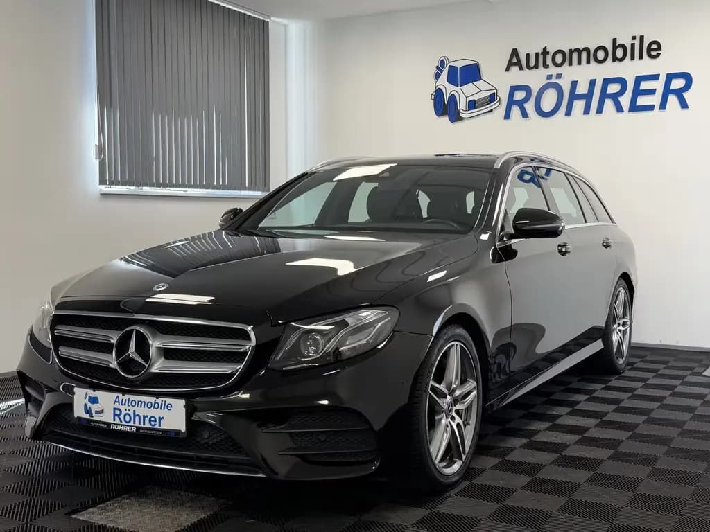 Main__Slider__Photo:Mercedes-Benz E 400 T 4Matic AMG Line 7-Sitze MB-LED Kamera 10/2017-0