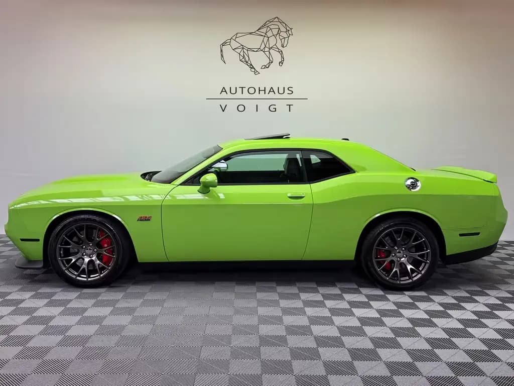 Main__Slider__Photo:Dodge Challenger SRT369 6.4 |SRT-Austattung|Unfallfrei 03/2015-0