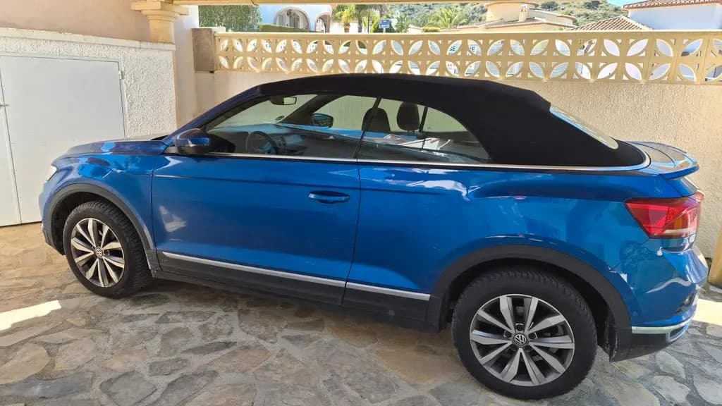 Main__Slider__Photo:Volkswagen T-Roc Cabriolet 1.5 TSI ACT OPF Style Automatik 08/2020-0